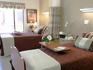 A shared room for patients at Auburn Oaks