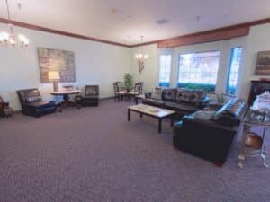 The lobby at Auburn Oaks