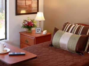 A patients bed at Auburn Oaks